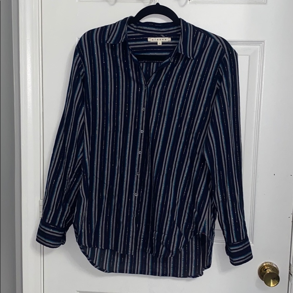 XIRENA Long Sleeve Button-Up Top